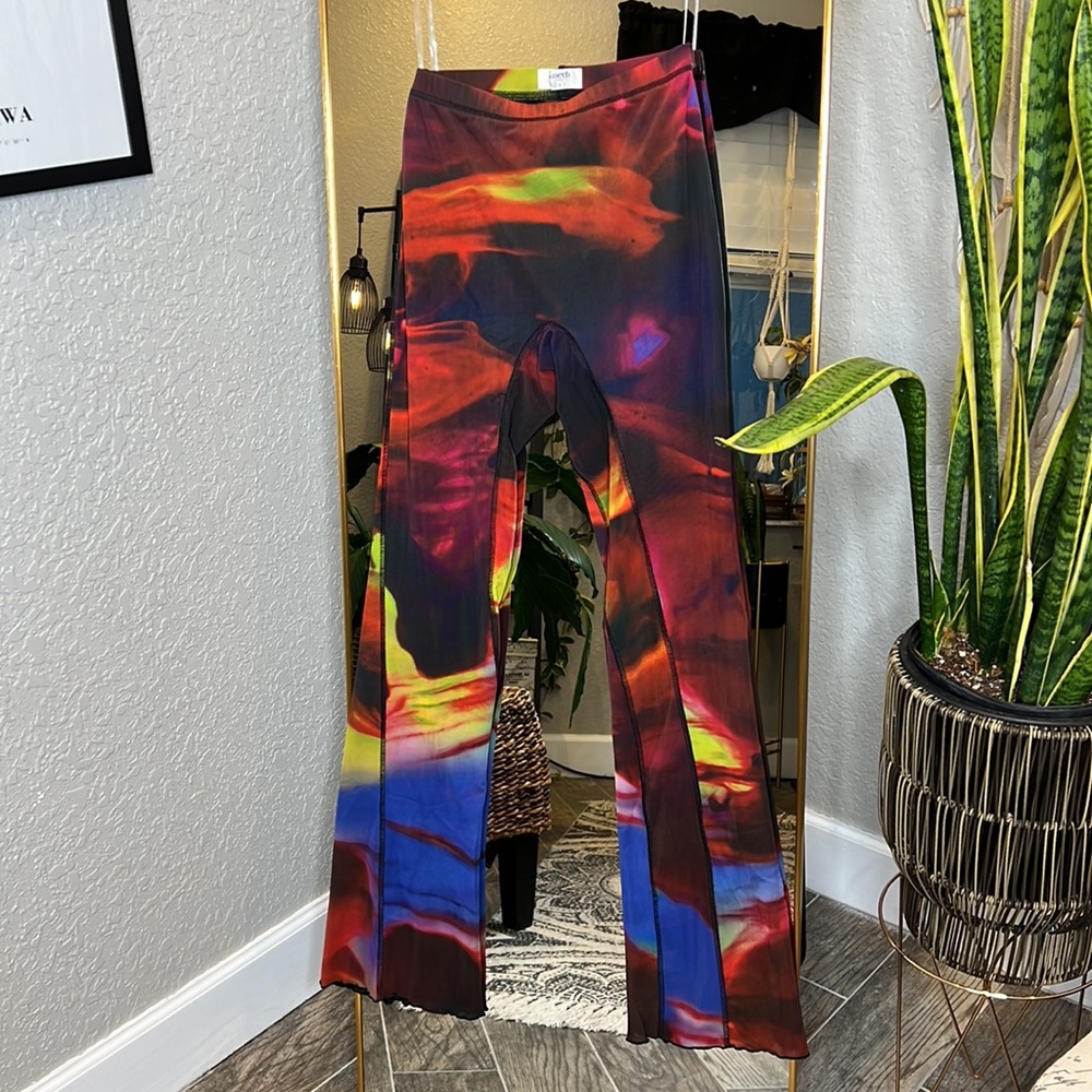HOUSE OF CB 'Erin' Printed Mesh Trousers NWOT - Picture 6 of 9